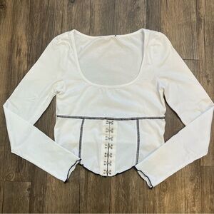 Women’s White Long Sleeves Crop Top Shirt With black Stitching Size S